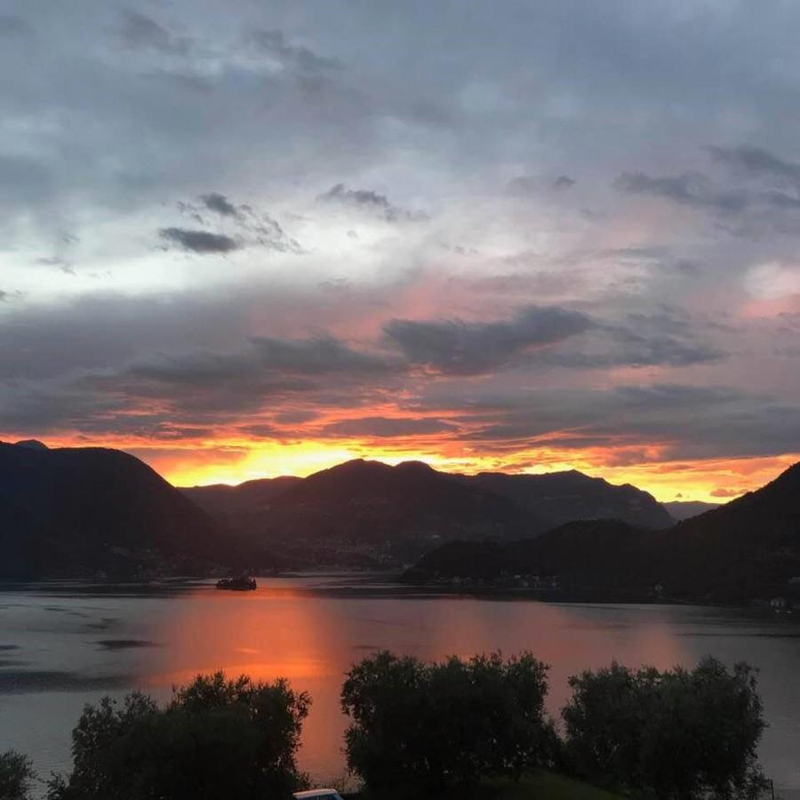 Lake Iseo - Gli Ulivi 1 スルツァーノ エクステリア 写真